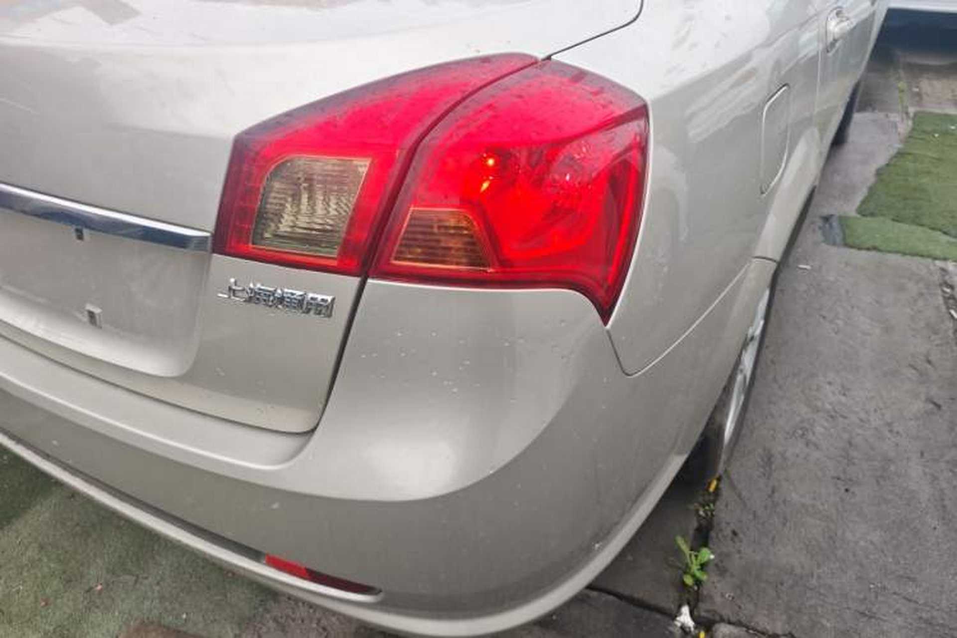 Used Buick Excelle 2015 1.5L Manual Classic Trim Exterior 3