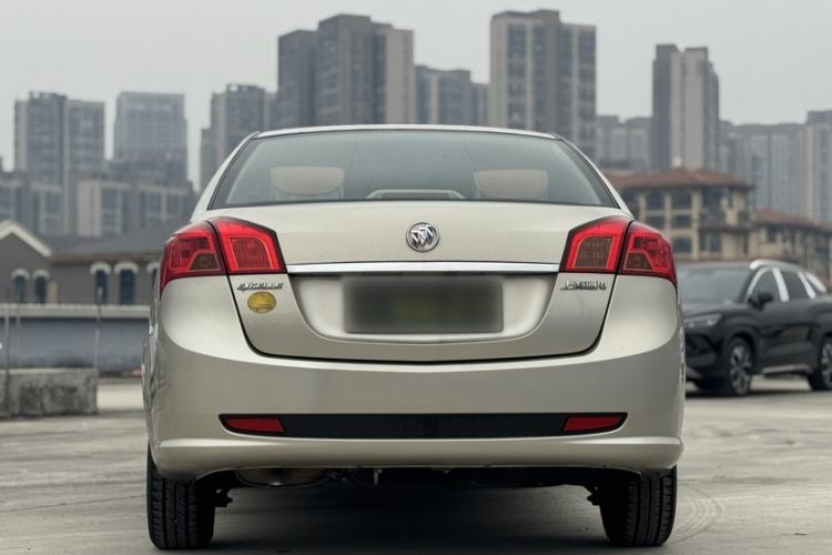 Used Buick Excelle 2015 1.5L Automatic Classic Model Exterior 4