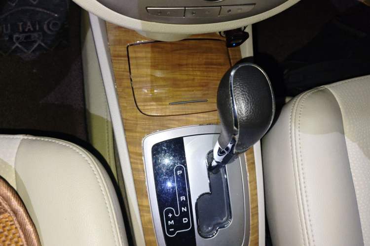 Used Buick Excelle 2015 1.5L Automatic Classic Model Gear Lever