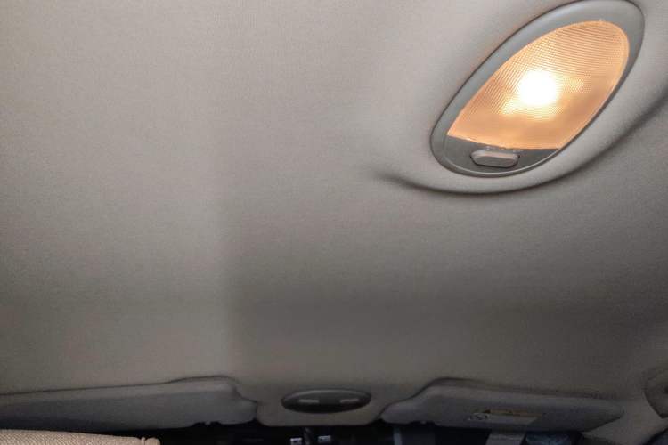 Used Buick Excelle 2015 1.5L Automatic Classic Model Headliner