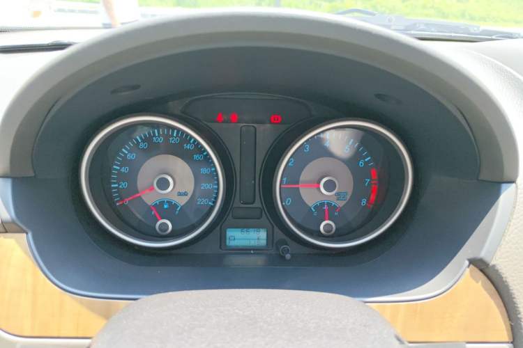 Used Buick Excelle 2015 1.5L Automatic Classic Model Instrument Cluster