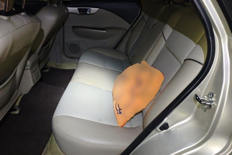 Used Buick Excelle 2015 1.5L Automatic Classic Model Left Rear Seat