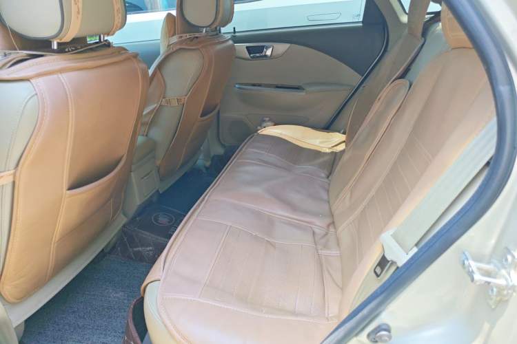 Used Buick Excelle 2015 1.5L Automatic Classic Model Left Rear Seat