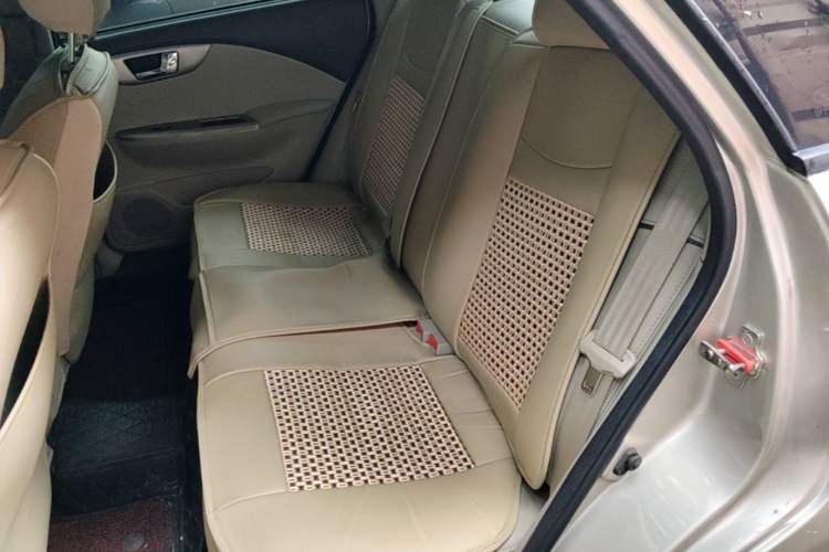 Used Buick Excelle 2015 1.5L Automatic Classic Model Left Rear Seat