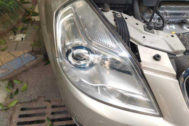 Used Buick Excelle 2015 1.5L Manual Classic Trim Right Front Headlight