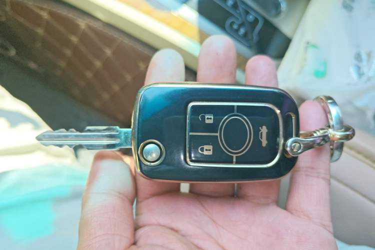 Used Buick Excelle 2015 1.5L Automatic Classic Model Vehicle Key