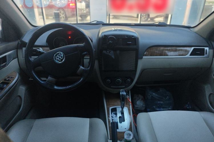 Used Buick Excelle 2015 1.5L Automatic Classic Model Center Console