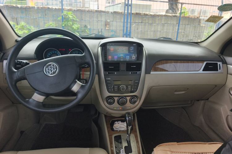 Used Buick Excelle 2015 1.5L Automatic Classic Model Center Console