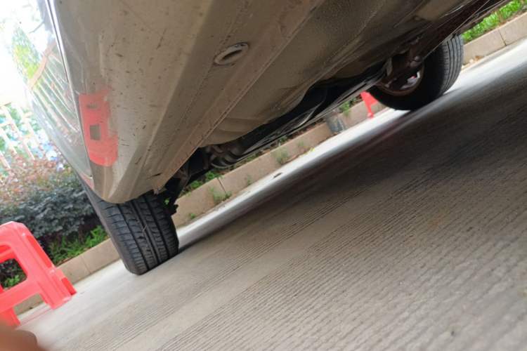 Used Buick Excelle 2015 1.5L Automatic Classic Model Chassis Rear Right