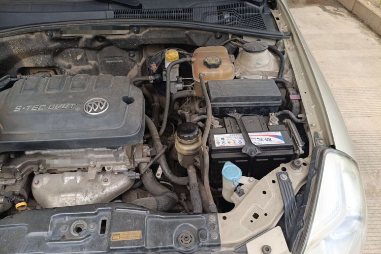 Used Buick Excelle 2015 1.5L Automatic Classic Model Engine Bay Left