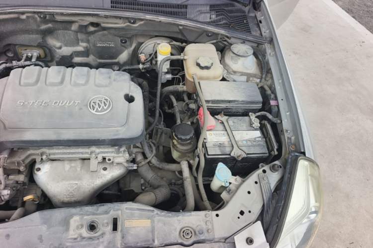 Used Buick Excelle 2015 1.5L Automatic Classic Model Engine Bay Left