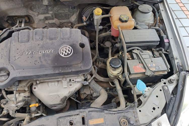 Used Buick Excelle 2015 1.5L Automatic Classic Model Engine Bay Left