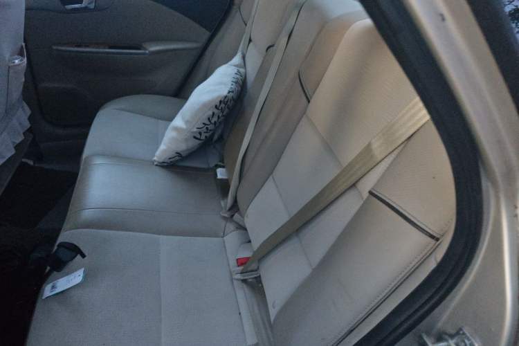 Used Buick Excelle 2015 1.5L Automatic Classic Model Left Rear Seat