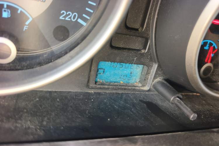 Used Buick Excelle 2015 1.5L Automatic Classic Model Odometer Close Up