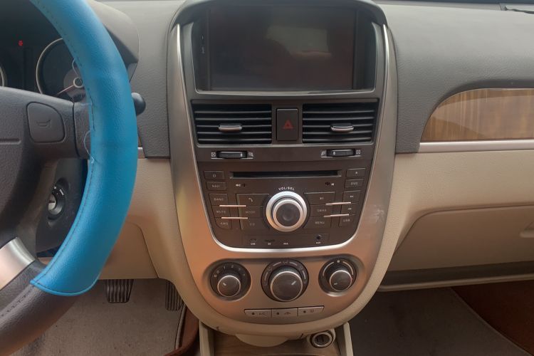 Used Buick Excelle 2015 1.5L Manual Classic Trim Audio And AC Panel