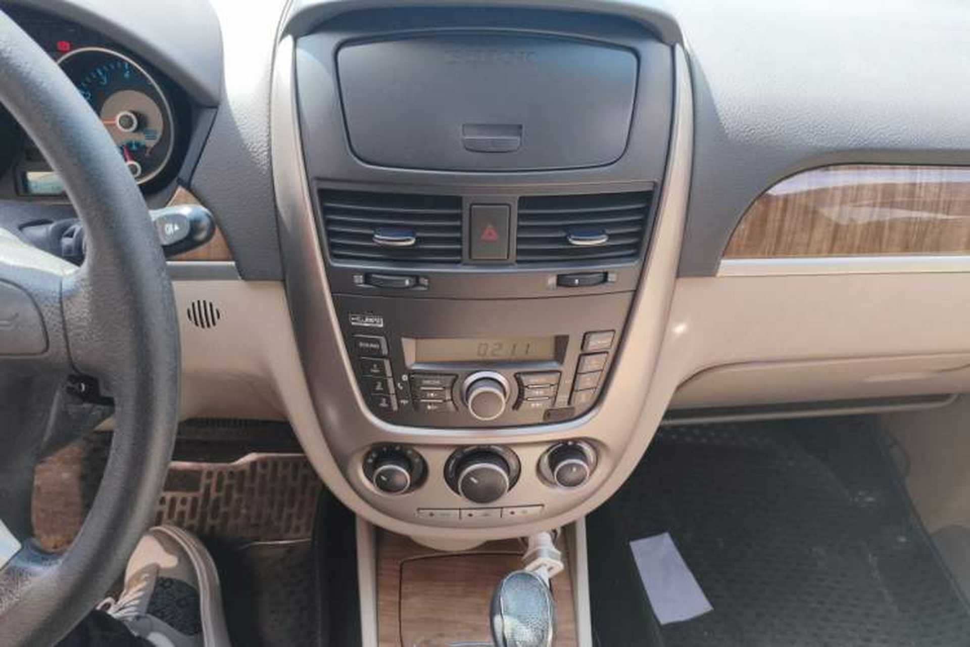 Used Buick Excelle 2015 1.5L Automatic Classic Model Audio And AC Panel