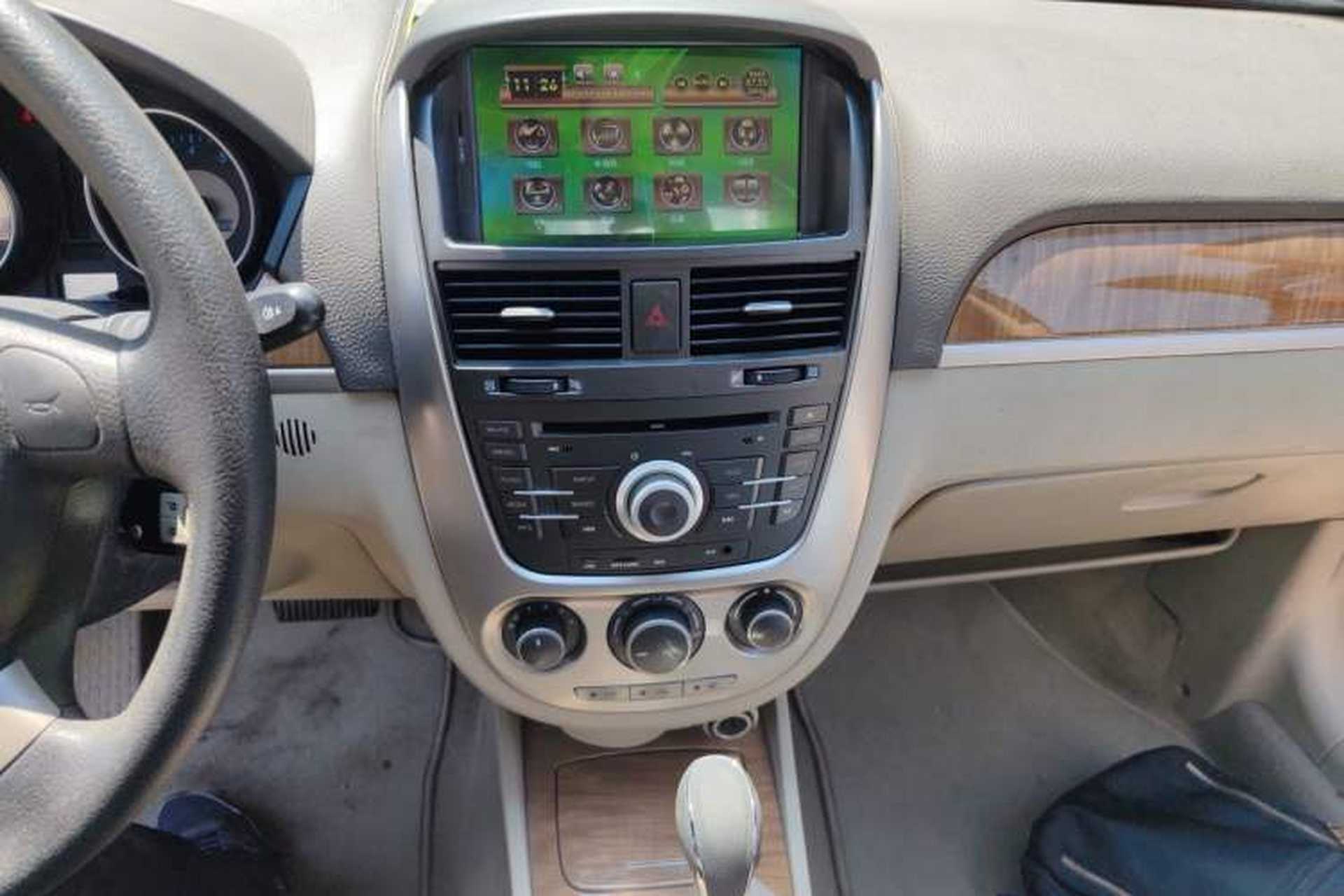 Used Buick Excelle 2015 1.5L Automatic Classic Model Audio And AC Panel