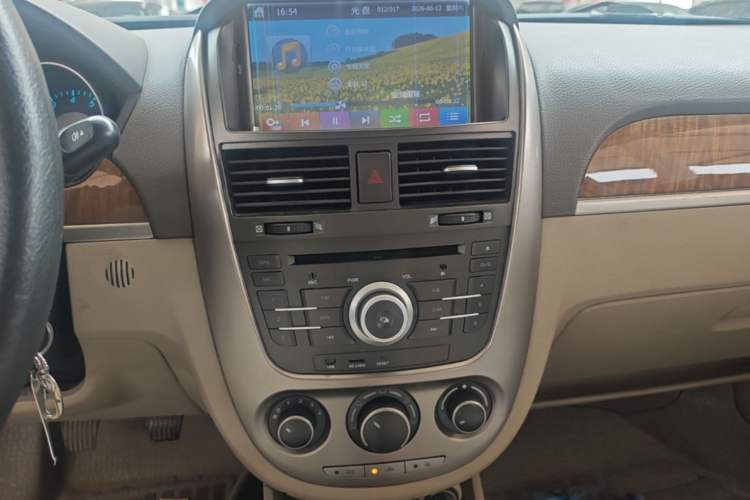 Used Buick Excelle 2015 1.5L Manual Classic Trim Audio And AC Panel