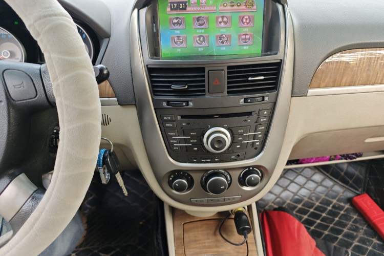 Used Buick Excelle 2015 1.5L Manual Classic Trim Audio And AC Panel