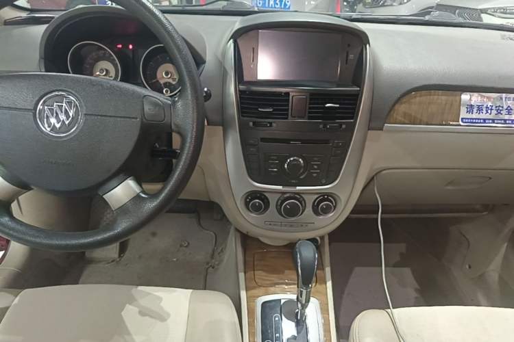 Used Buick Excelle 2015 1.5L Automatic Classic Model Audio And AC Panel