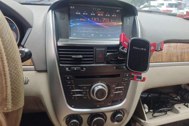 Used Buick Excelle 2015 1.5L Automatic Classic Model Audio And AC Panel
