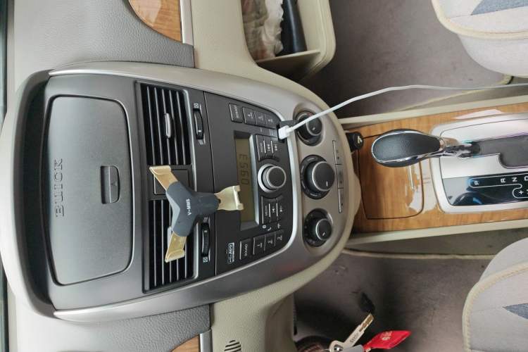 Used Buick Excelle 2015 1.5L Automatic Classic Model Audio And AC Panel