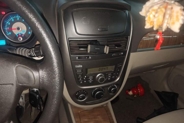 Used Buick Excelle 2015 1.5L Manual Classic Trim Audio And AC Panel