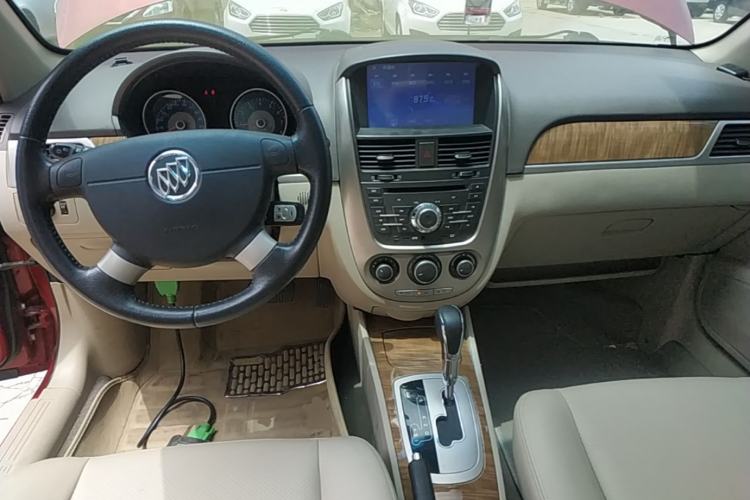 Used Buick Excelle 2015 1.5L Automatic Luxury Edition Center Console