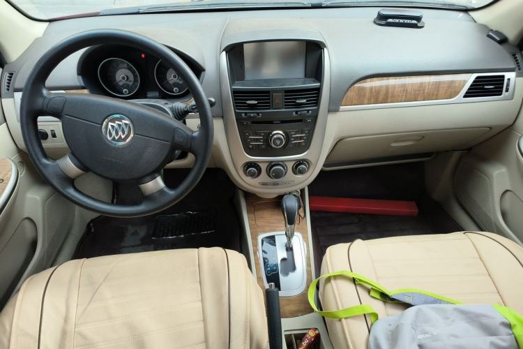 Used Buick Excelle 2015 1.5L Automatic Classic Model Center Console