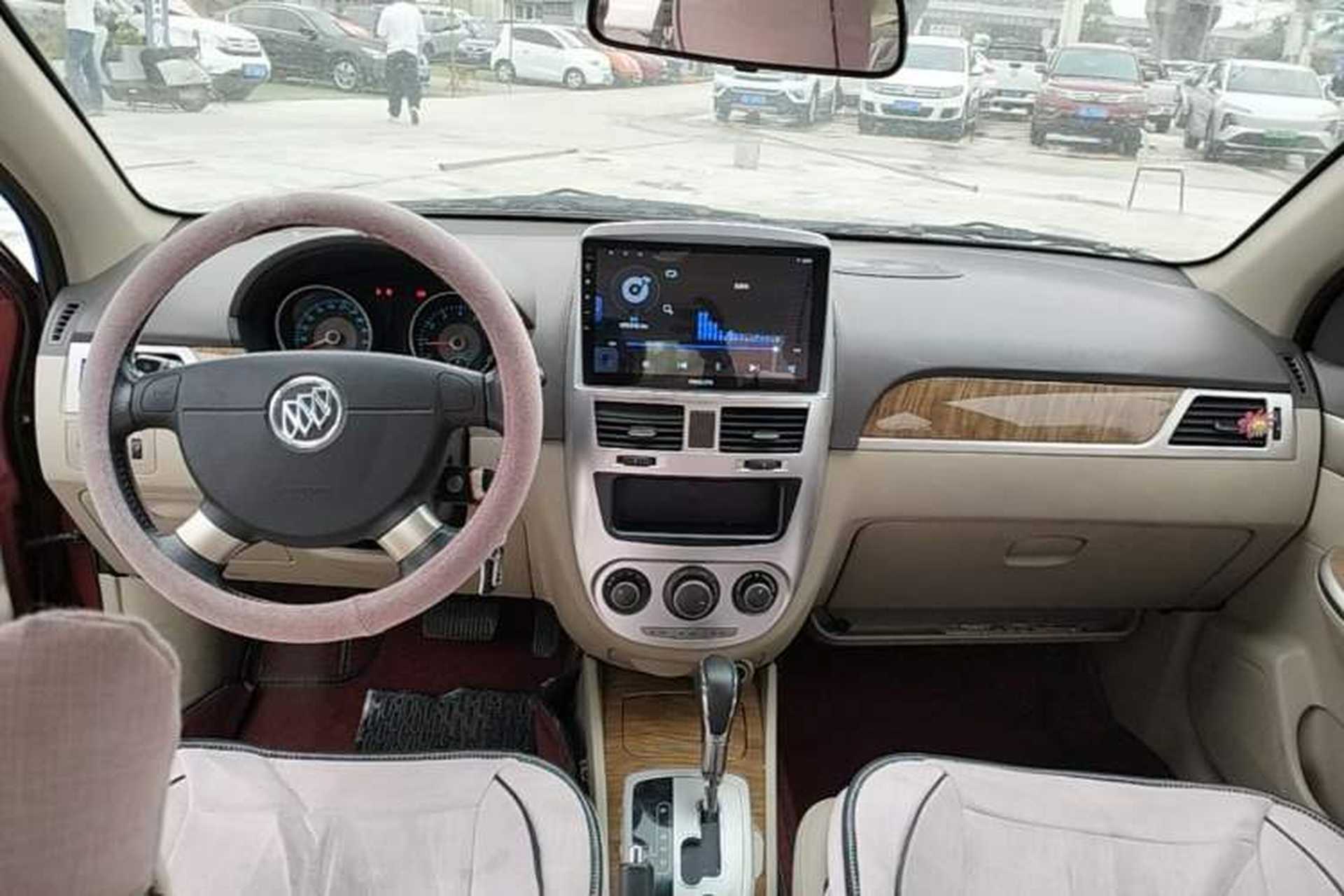 Used Buick Excelle 2015 1.5L Automatic Luxury Edition Center Console