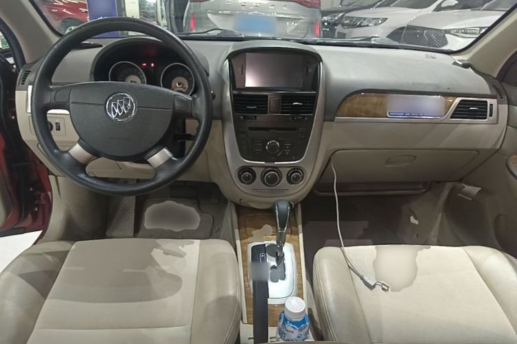 Used Buick Excelle 2015 1.5L Automatic Classic Model Center Console
