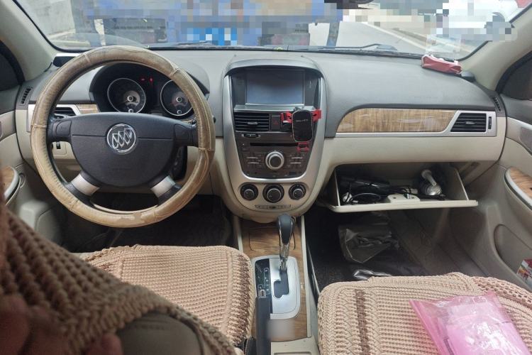 Used Buick Excelle 2015 1.5L Automatic Classic Model Center Console