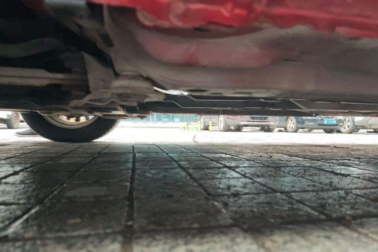 Used Buick Excelle 2015 1.5L Automatic Classic Model Chassis Front Left