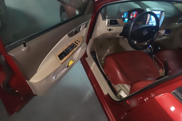 Used Buick Excelle 2015 1.5L Manual Classic Trim Driver Seat