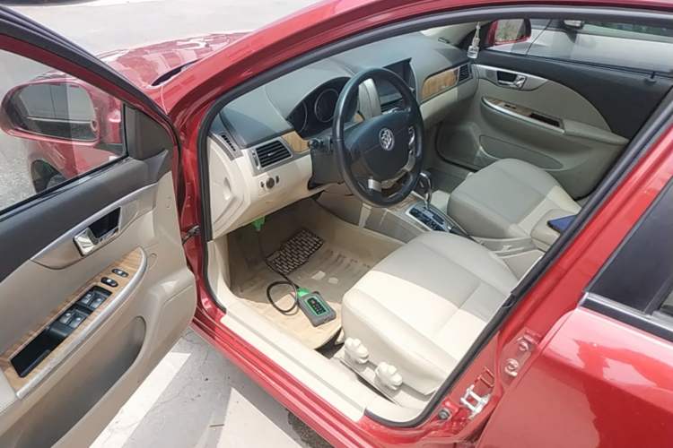 Used Buick Excelle 2015 1.5L Automatic Luxury Edition Driver Seat