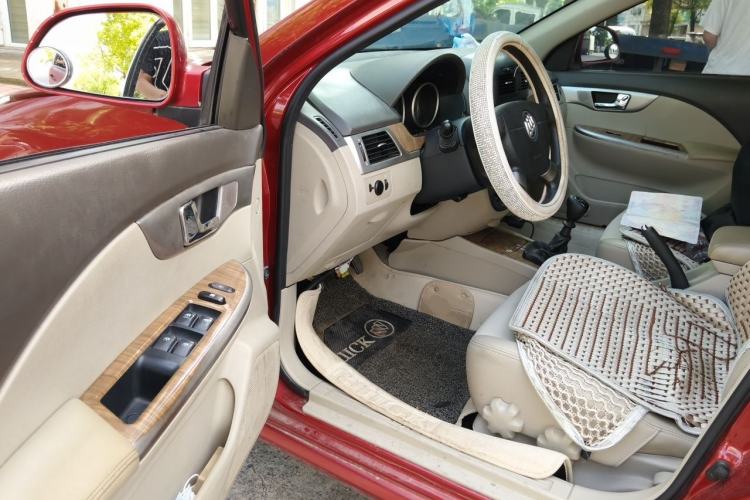 Used Buick Excelle 2015 1.5L Manual Classic Trim Driver Seat
