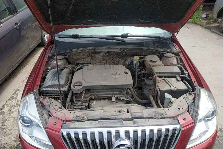 Used Buick Excelle 2015 1.5L Automatic Luxury Edition Engine Bay
