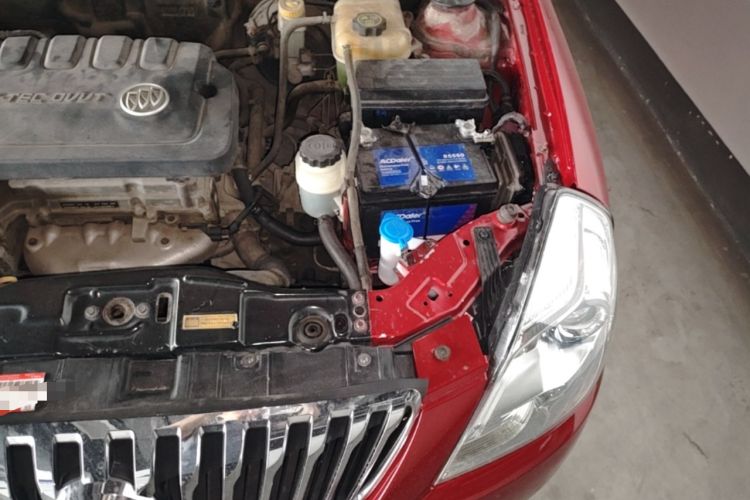 Used Buick Excelle 2015 1.5L Automatic Classic Model Engine Bay Left
