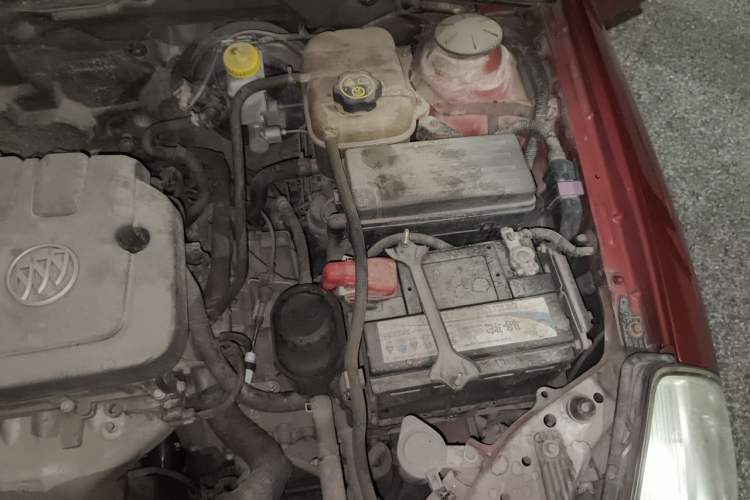 Used Buick Excelle 2015 1.5L Automatic Classic Model Engine Bay Left