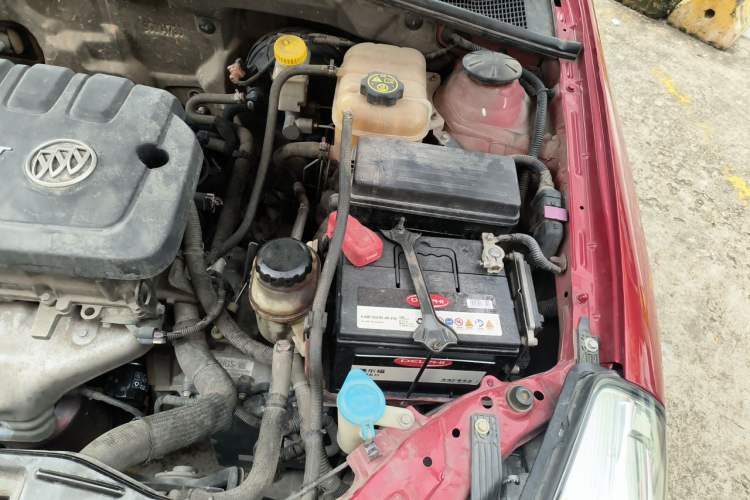 Used Buick Excelle 2015 1.5L Automatic Classic Model Engine Bay Left