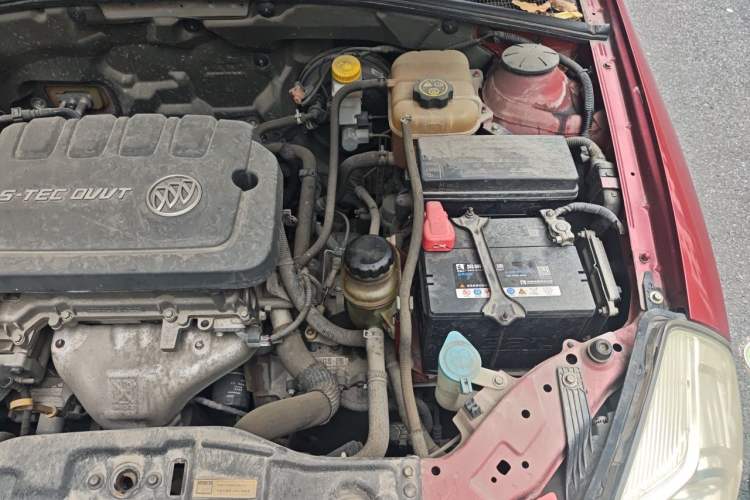Used Buick Excelle 2015 1.5L Automatic Classic Model Engine Bay Left