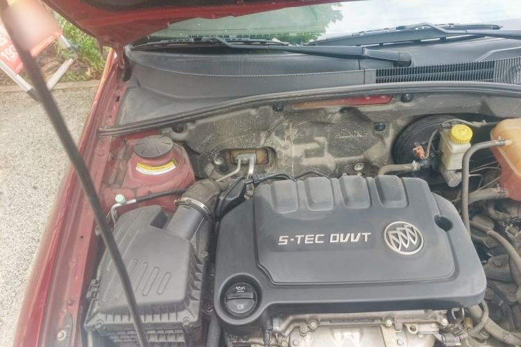 Used Buick Excelle 2015 1.5L Automatic Classic Model Engine Bay Right