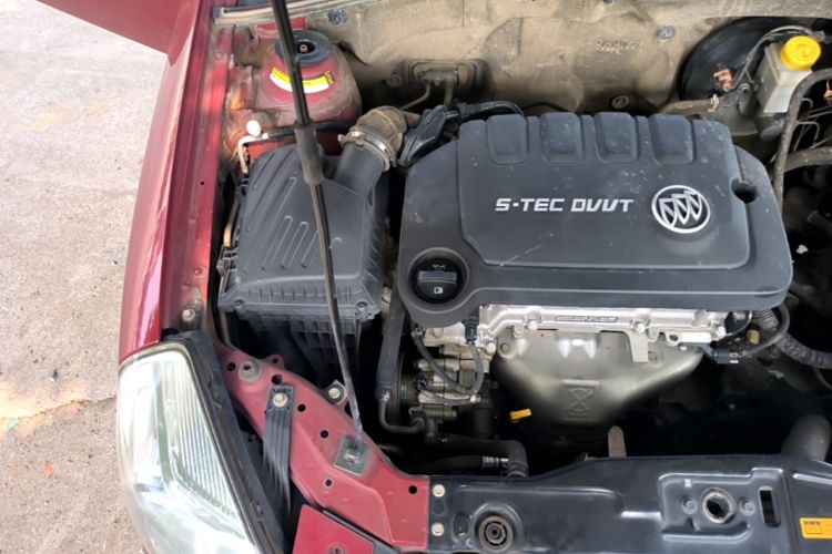 Used Buick Excelle 2015 1.5L Automatic Classic Model Engine Bay Right