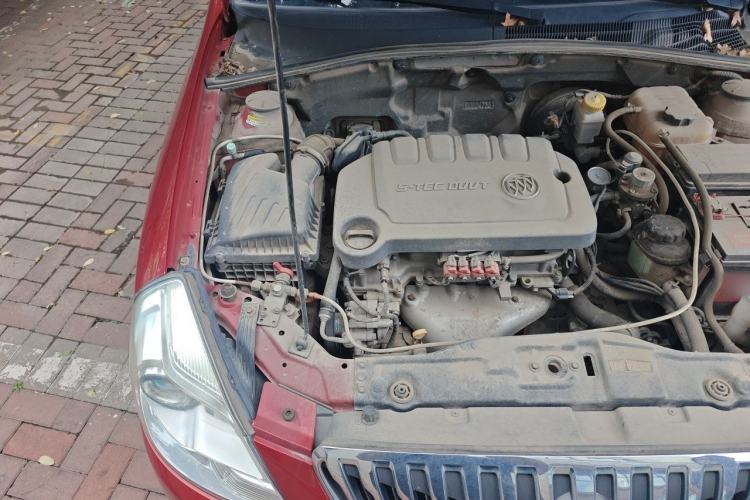 Used Buick Excelle 2015 1.5L Automatic Classic Model Engine Bay Right
