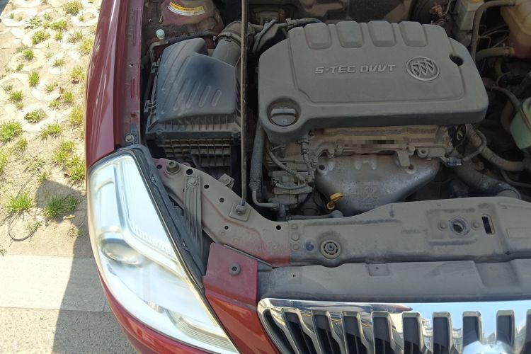 Used Buick Excelle 2015 1.5L Automatic Classic Model Engine Bay Right