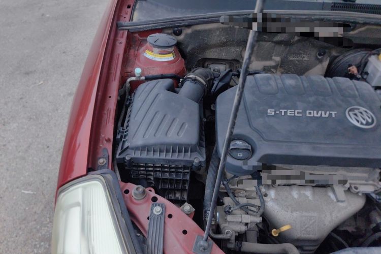 Used Buick Excelle 2015 1.5L Automatic Classic Model Engine Bay Right