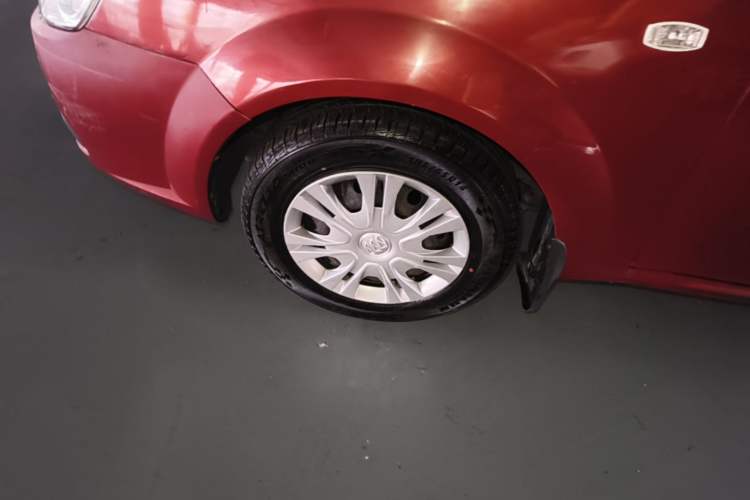 Used Buick Excelle 2015 1.5L Automatic Classic Model Exterior 4