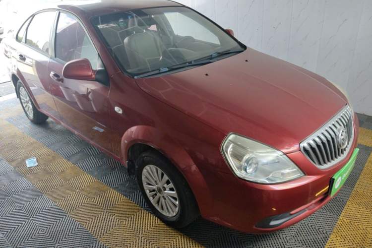 Used Buick Excelle 2015 1.5L Automatic Classic Model Front Right 45 Deg