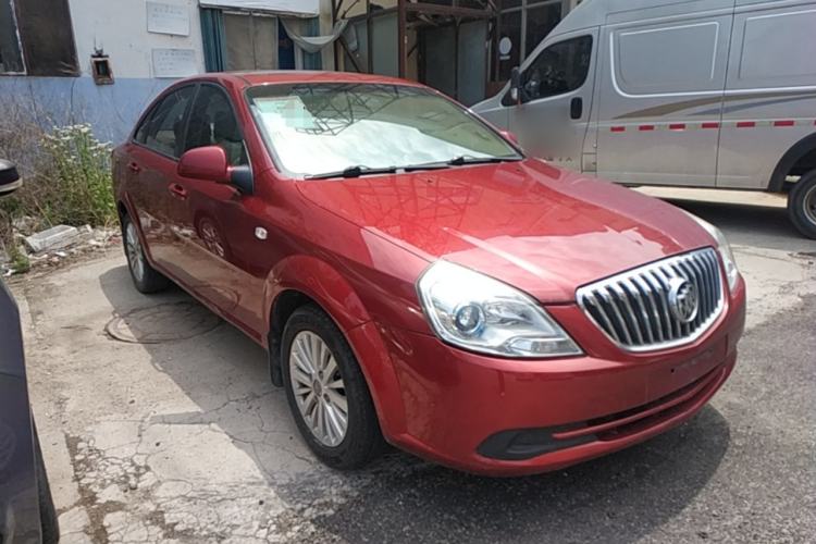 Used Buick Excelle 2015 1.5L Automatic Luxury Edition Front Right 45 Deg