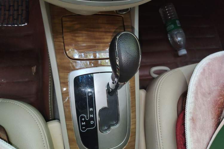 Used Buick Excelle 2015 1.5L Automatic Classic Model Gear Lever